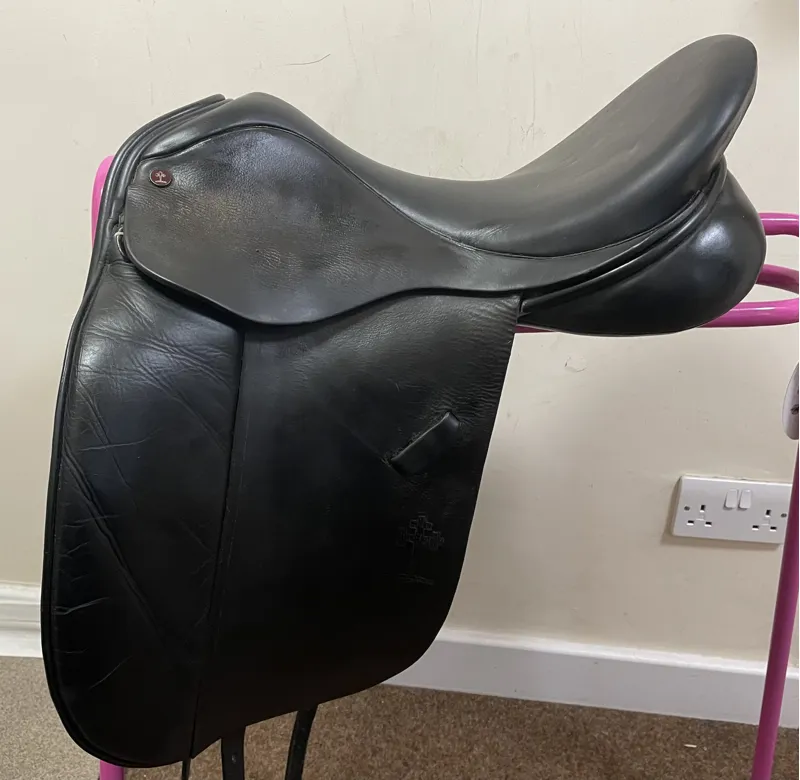 DR3016 Spalding Dressage 17.5 MW Black