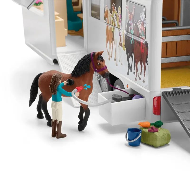 Schleich Horse Transporter-3