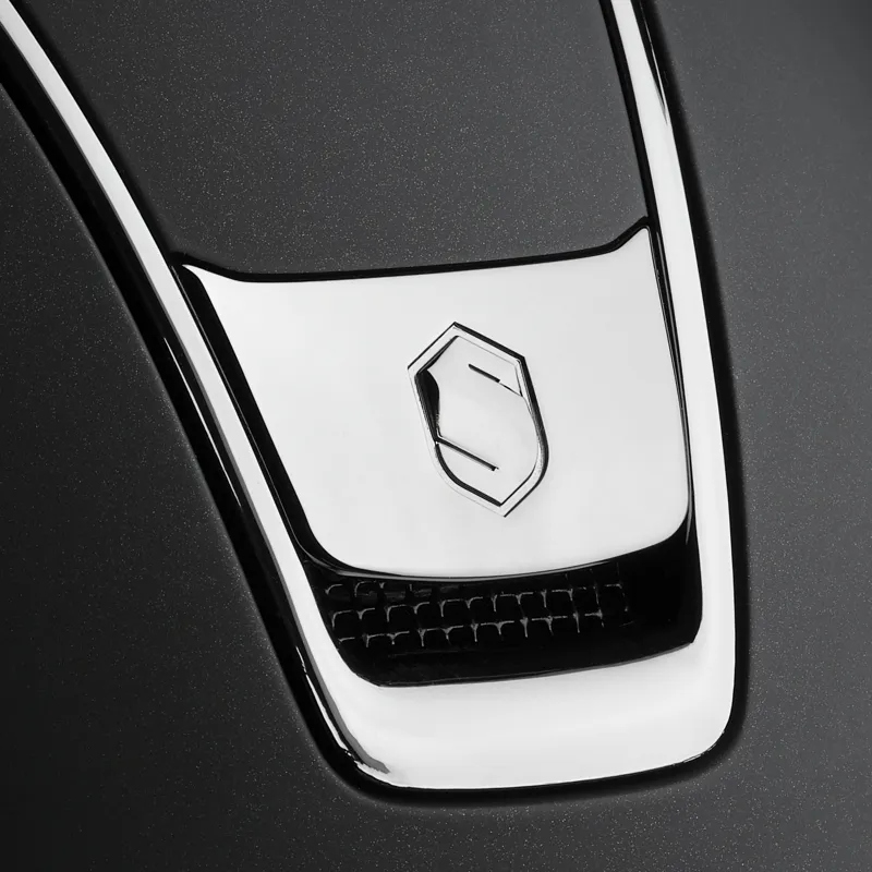 Miss Shield 2.0 Shadowmatt Black and Black Chrome Blazon-2