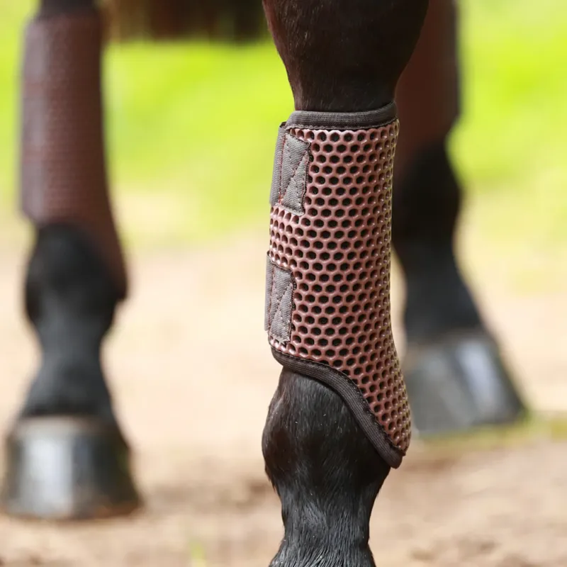 Equilibrium Tri-Zone Brushing Boot - Brown-1