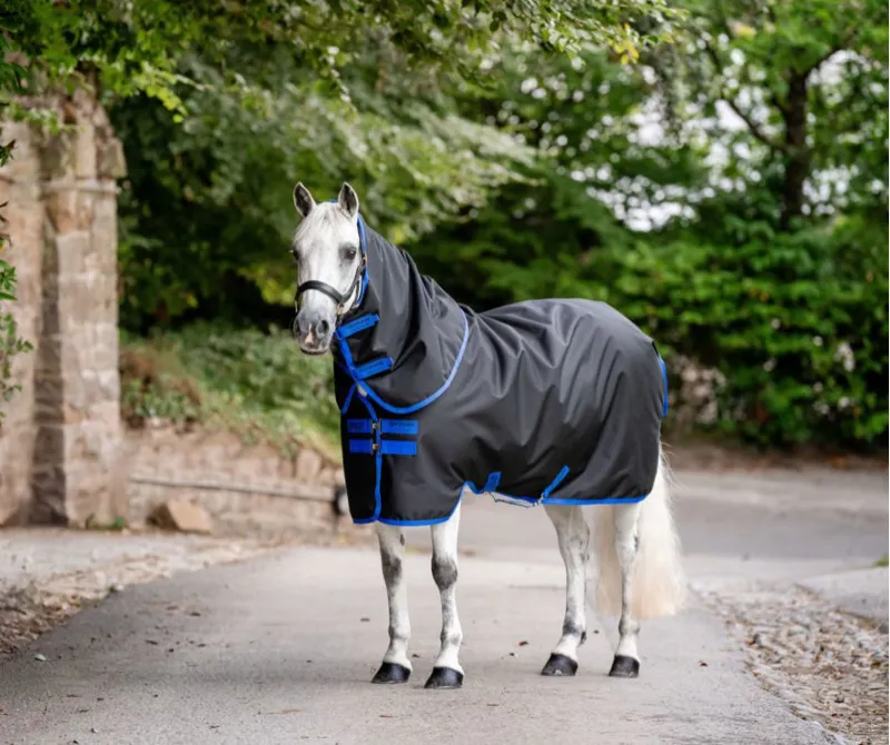 Horsewear Amigo Ripstop 900D Plus Turnout 200g - Black/Classic Blue