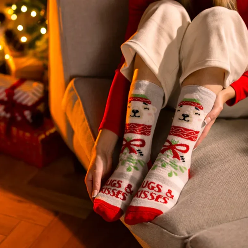 Heat Holders - Ladies Xmas Socks - Hugs and Kisses