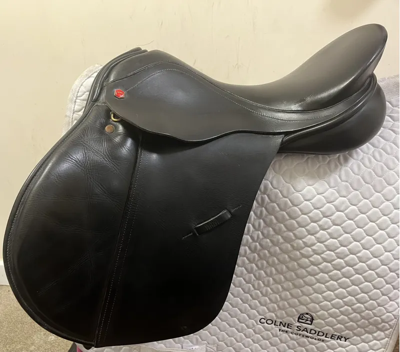 GP3312 - Albion K2 GP Saddle 17.5inch Wide - Black