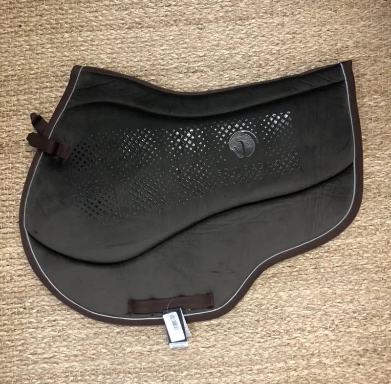 Equipad Opulence Jump Saddle Pad - Brown/ White Piping