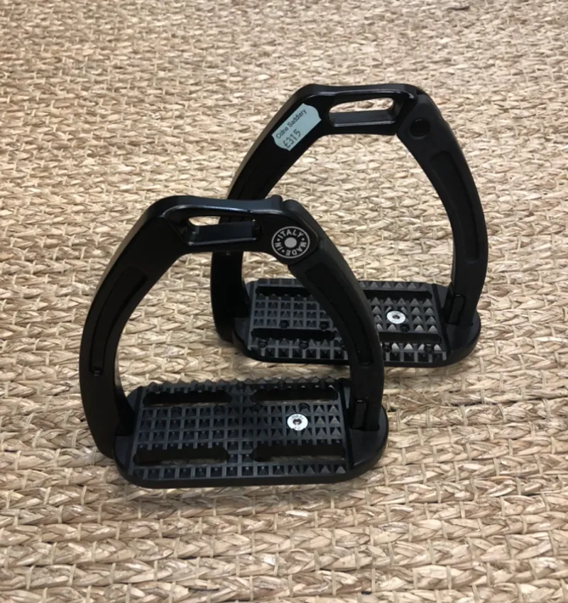 Amerigo Safety Stirrup - Black / Black-1