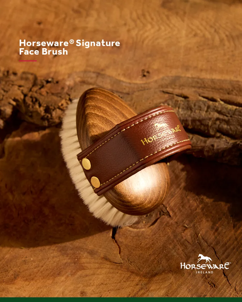 Horseware Signature Face Brush-1