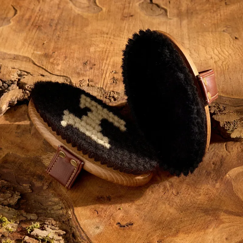 Horseware Signature Polishing Brush-1