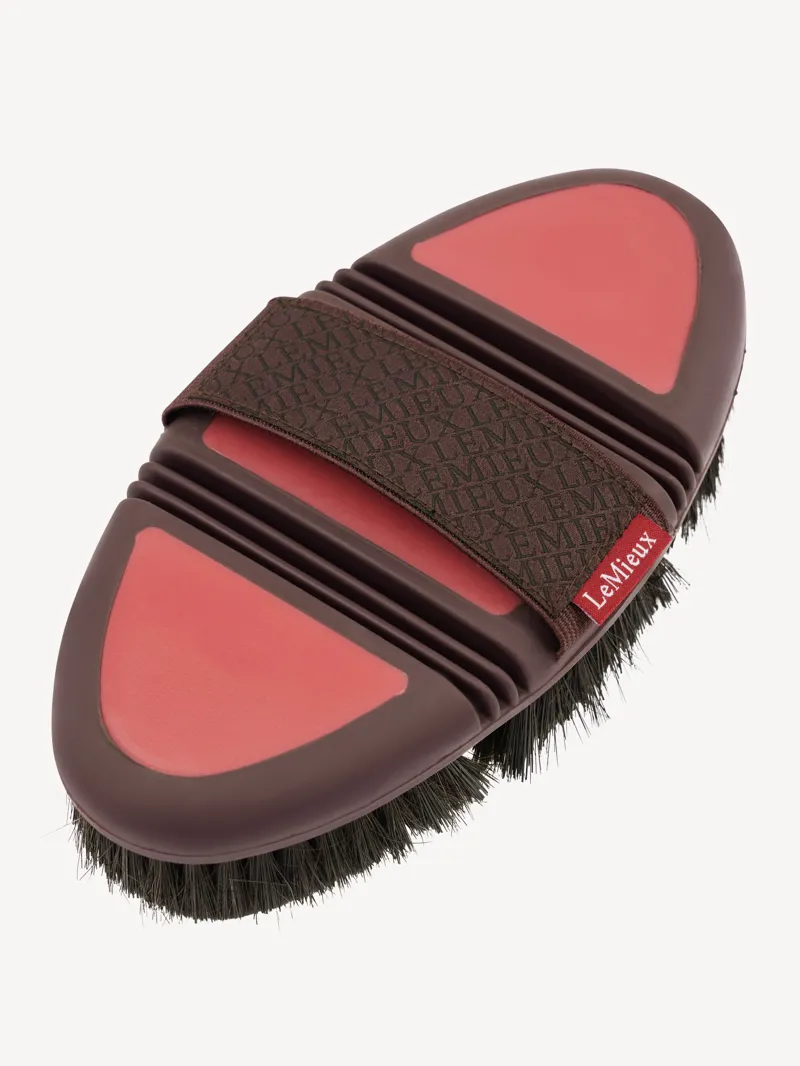 LeMieux Flexi Sponge Brush - Cranberry-1