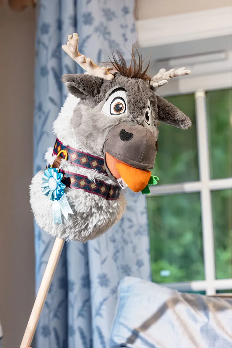 Disney Hobby Horse Sven-2