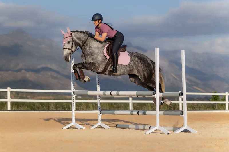 LeMieux Essence Close Contact Square - Fondant-4