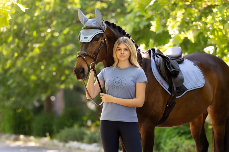 LeMieux Essence Close Contact Square - Powder Blue-3