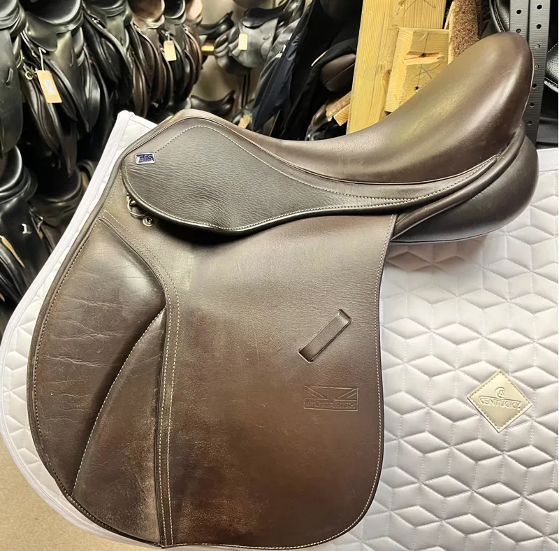 GP3833 Monarch GP 17 Adjustable Brown