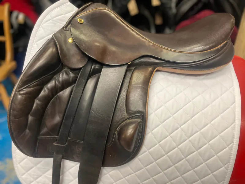 JP3716 - Black Country Vinici Jump Saddle 17.5inch Medium/Wide - Brown