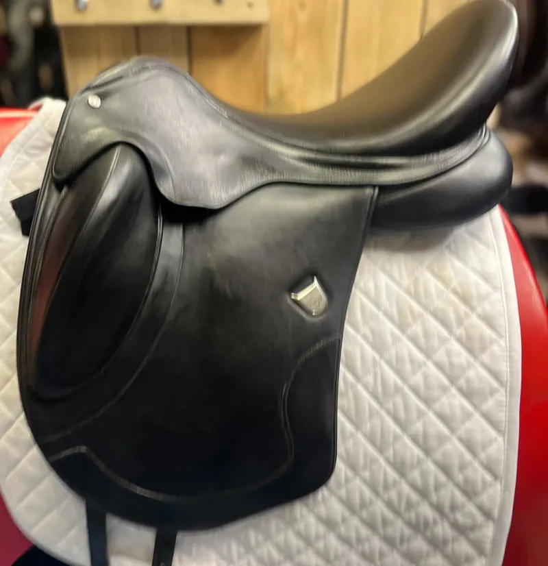 DR4053 Bates Artiste Dressage Saddle Size 1 - 17/17.5inch - Black