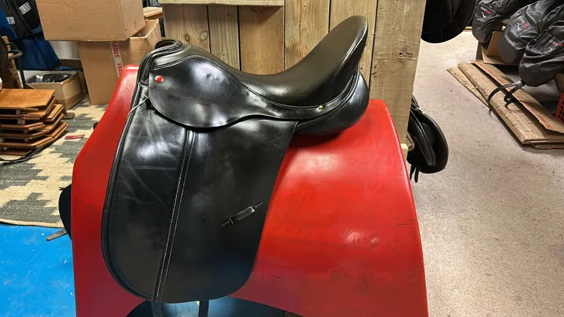 DR4241 - Albion SLK 17.5 Wide Black