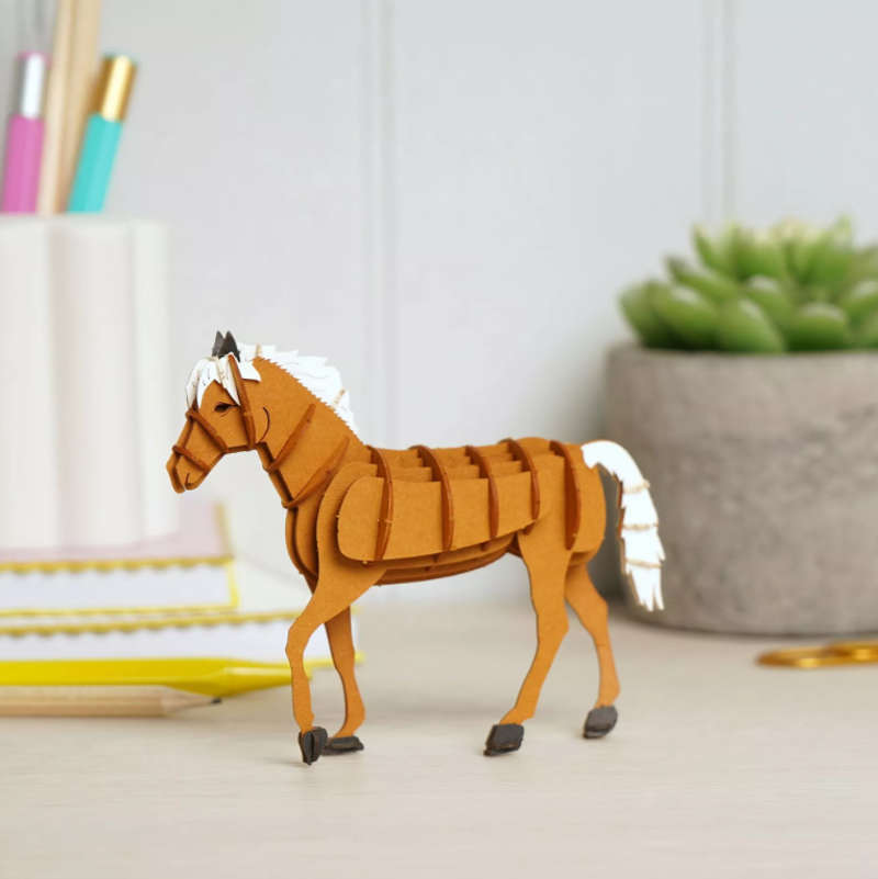 Apples/Pears 3D Paper Craft Kit: Horse-1