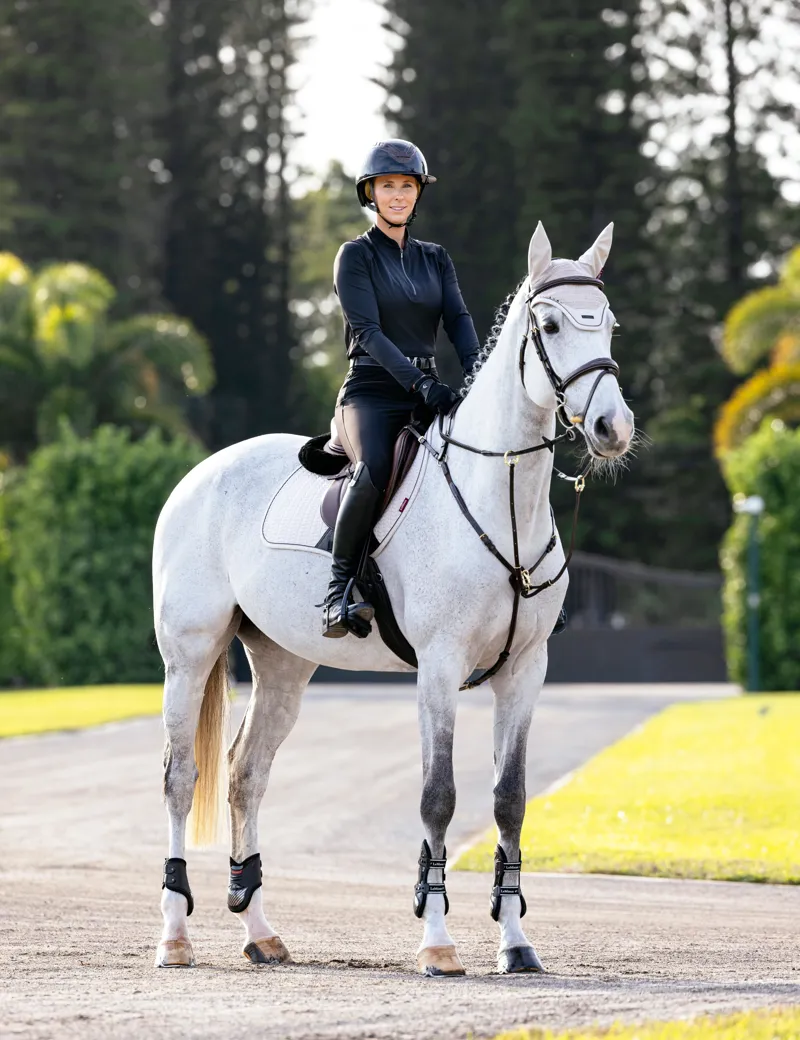 LeMieux Essence Eurojump Square - Stone-1