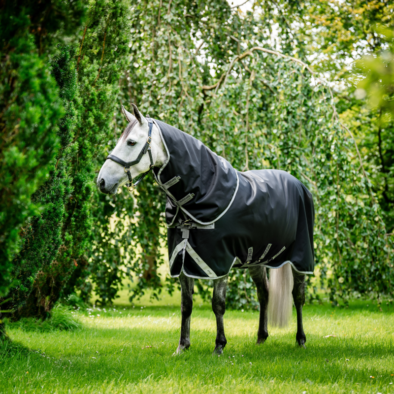 Amigo 1200D Plus Turnout Rug 50g - Black/Titanium Grey/Silver-4