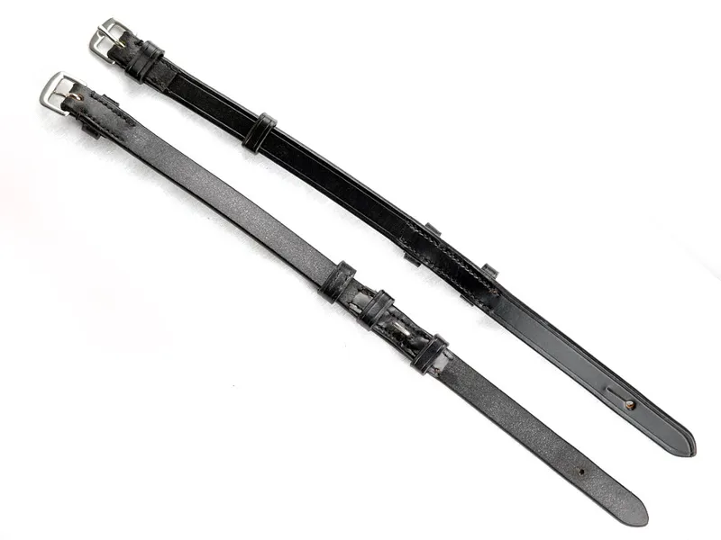 Ascot Cheek Pieces 1/2 inch Black-1