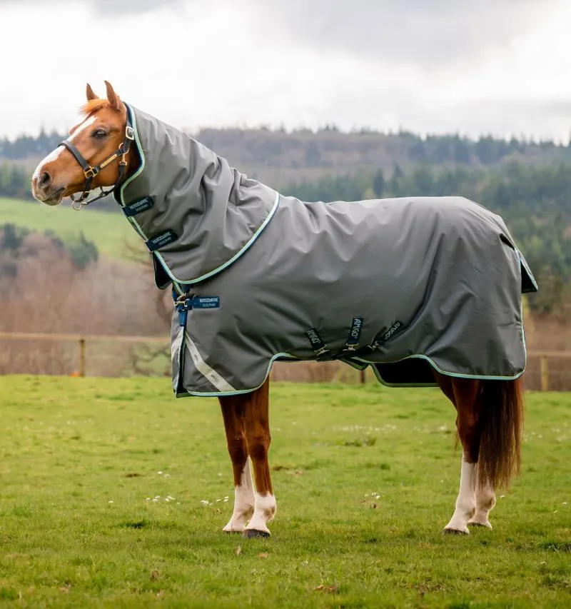 Amigo Bravo 12 Plus Heavy Turnout Rug - 400g Shadow/ Navy /Blue Haze