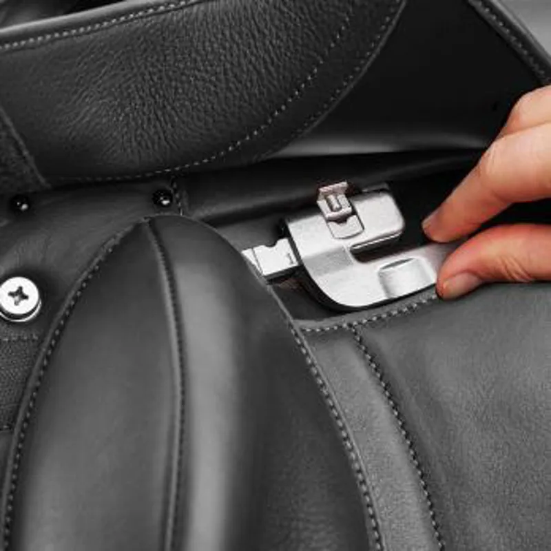 Bates Artiste Dressage Saddle - Black-4