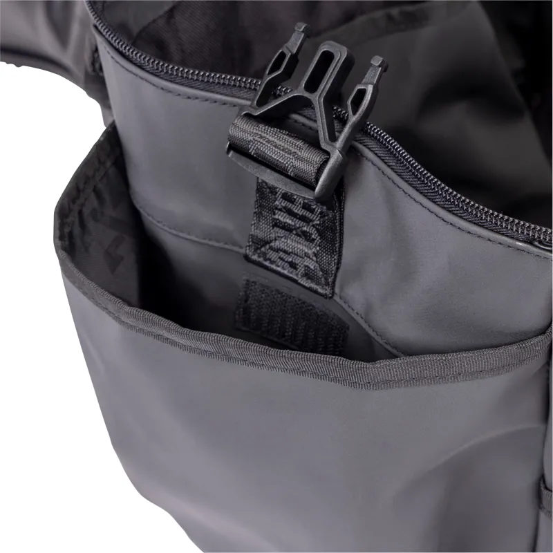 Aubrion React Grooming Kit Bag Large - Black-7