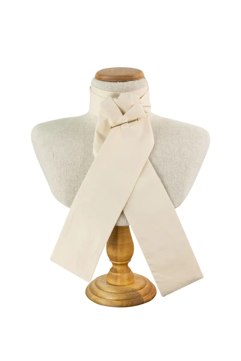 Racesafe Cotton Untied Stock - Cream Medium