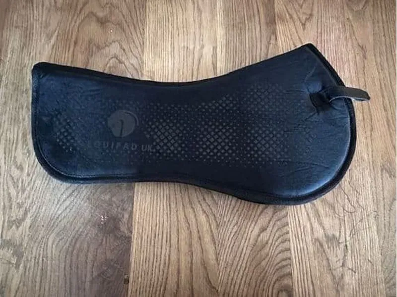 Equipad Opulence Half Pad in Black