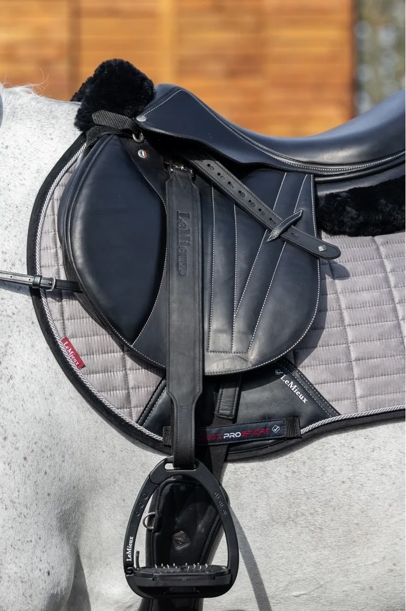 LeMieux Vector Pro Stirrup Leather - Black-1