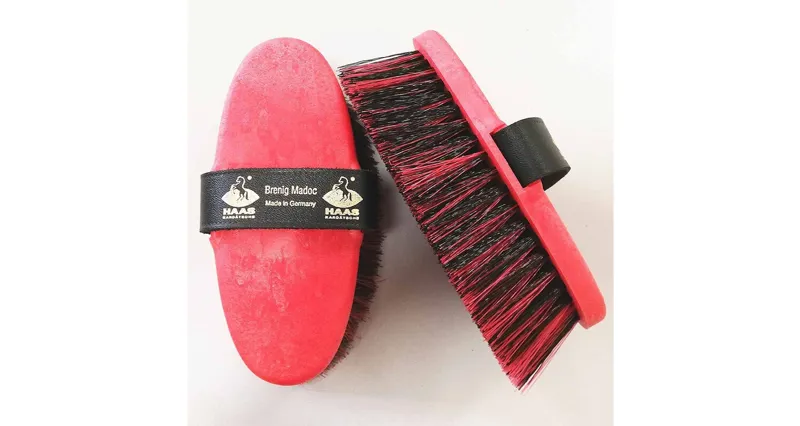 Haas Brenig Madoc Grooming Brush in Red