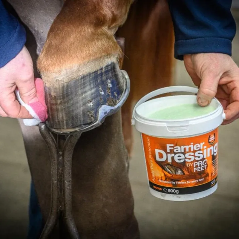 NAF Farrier Hoof Dressing 900g-2