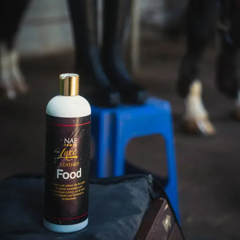 NAF Sheer Luxe Leather Food 500ml-1