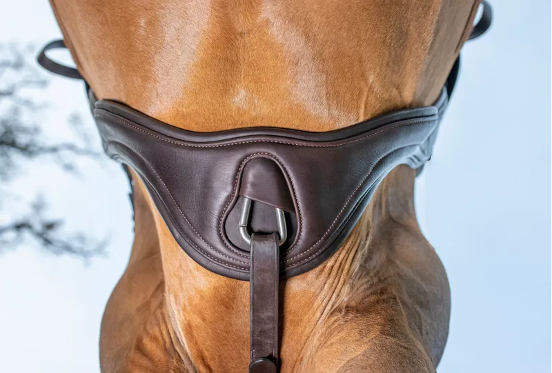 LeMieux Gel-Tek Anatomic Jumping Girth - Brown-2