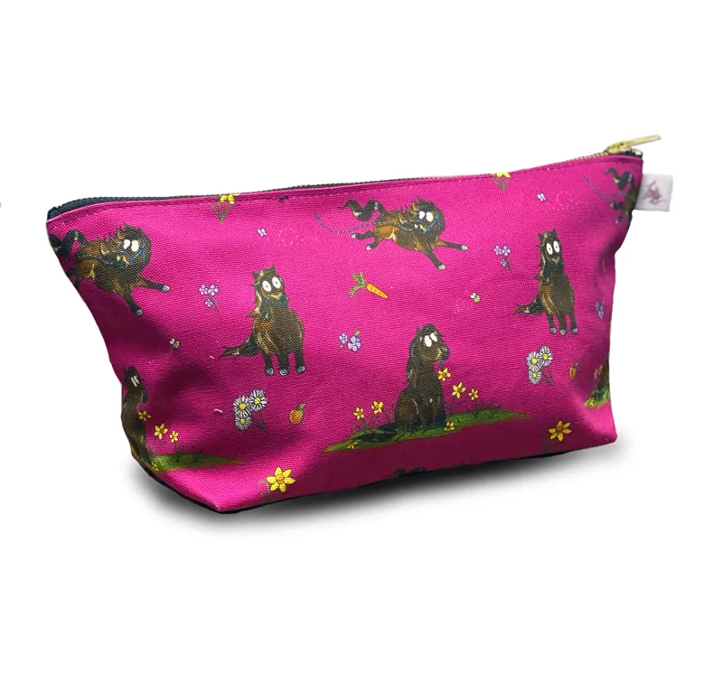 Emily Cole Pink Shetland Wash Bag-1