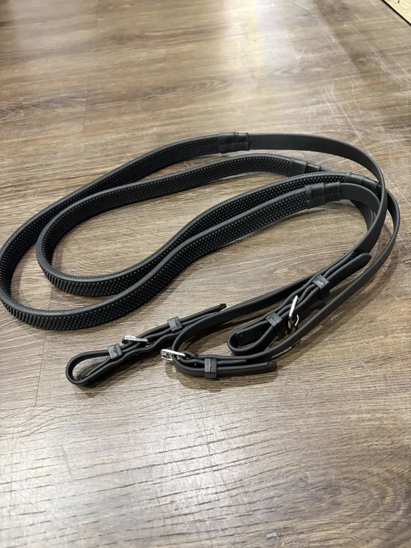 Gibsons Synthetic Reins -  Black 