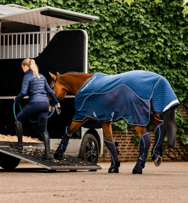 Horseware Signature Travel Rug - 50g Light-2