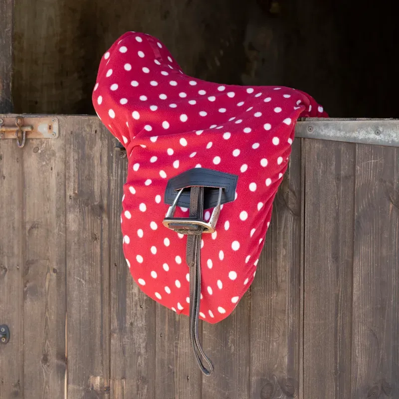 Supreme Products Dotty Fleece Ride On Saddle Cover RICH RASPBERRY one size